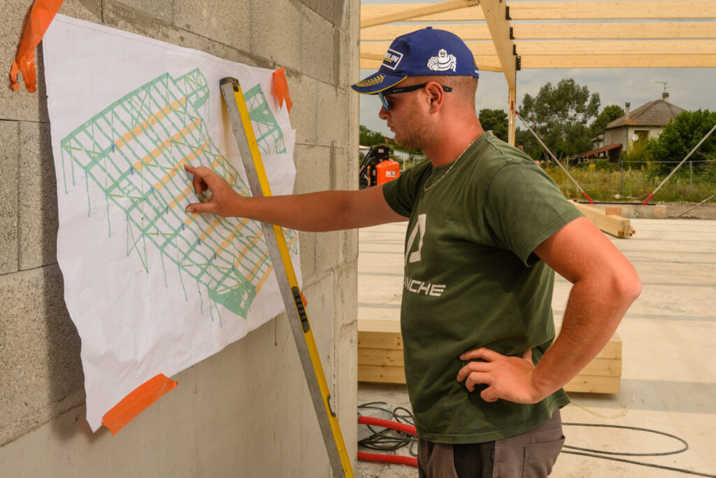 Équipe de pose Pallanche constructions mobile dans toute la France - Exécution des plans fournis par notre bureau d'étude.